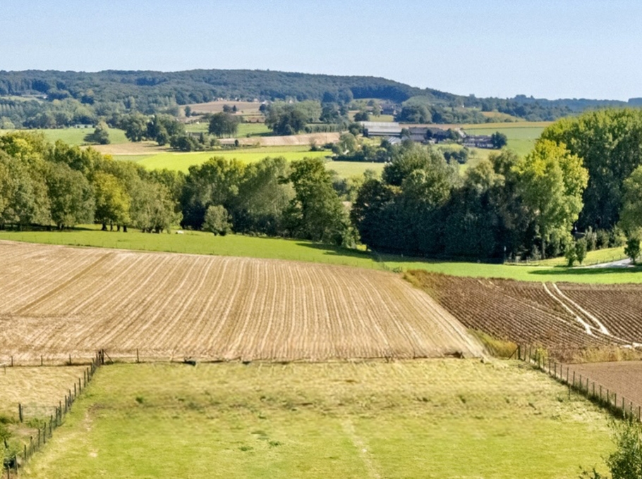 Eb6681c9511047da906fb812bd7c1bb9