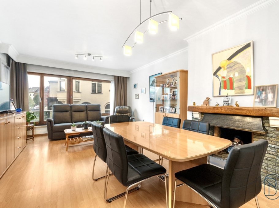 Ee7a5cf26fb84adeb99d5fc78ac6c813