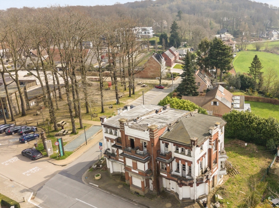 Ef14386ff9044b7286a4caa281d0b605