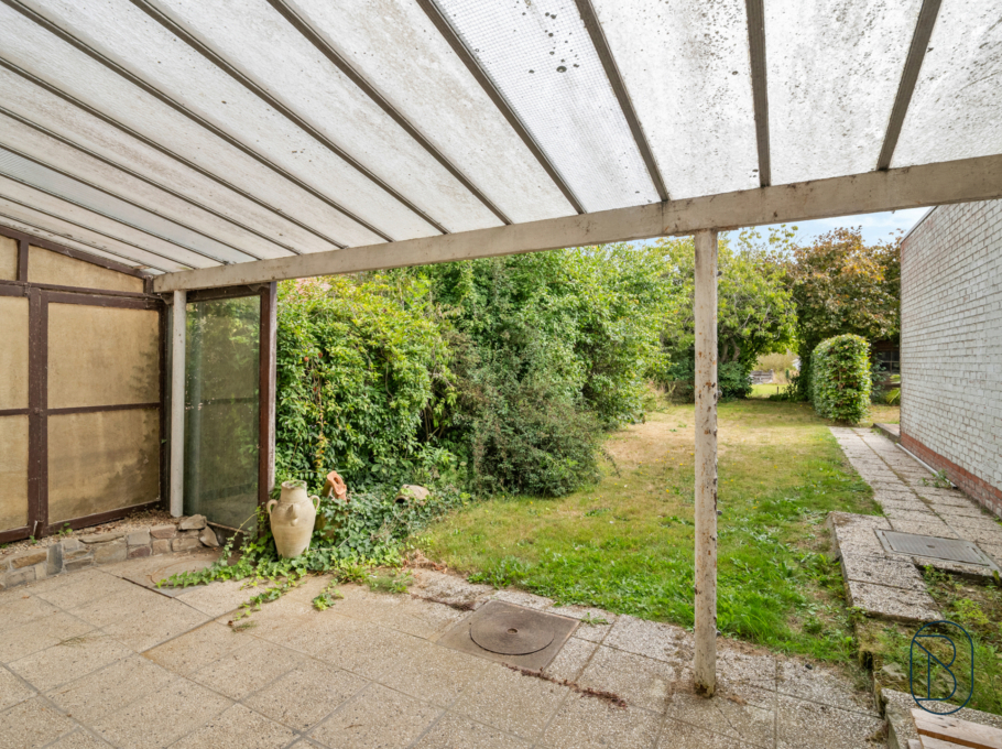 F0527d4854cb43298a906cbaa4f4f12f