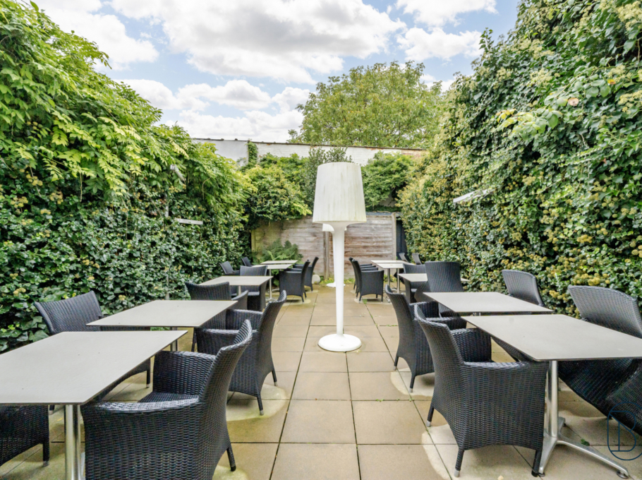 F0c9b19b2ddb4c06a10c38a9f88dffa1