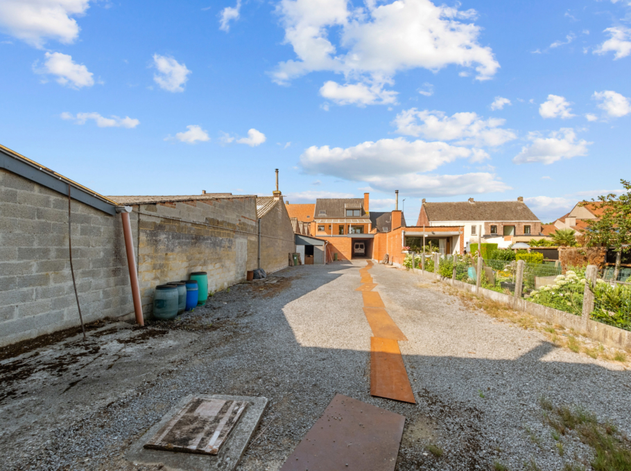 F18357ca296f4ee4b58ce29409776b35