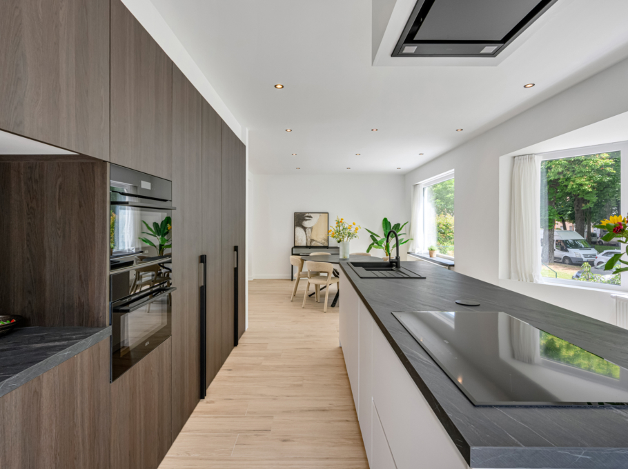 F26a03248cb141f0a1fdb77c05abb9b6