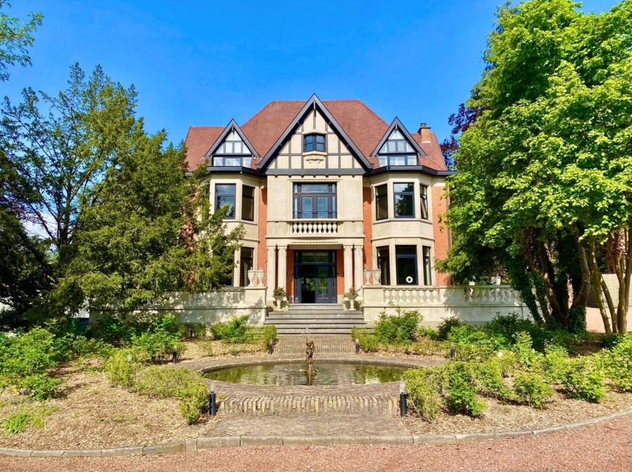 Fd46dcec5af949b2a1703f6f75092d1f