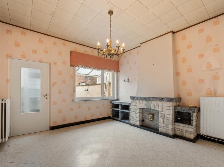 Ff6d056132734f758322f1de8cff9d12