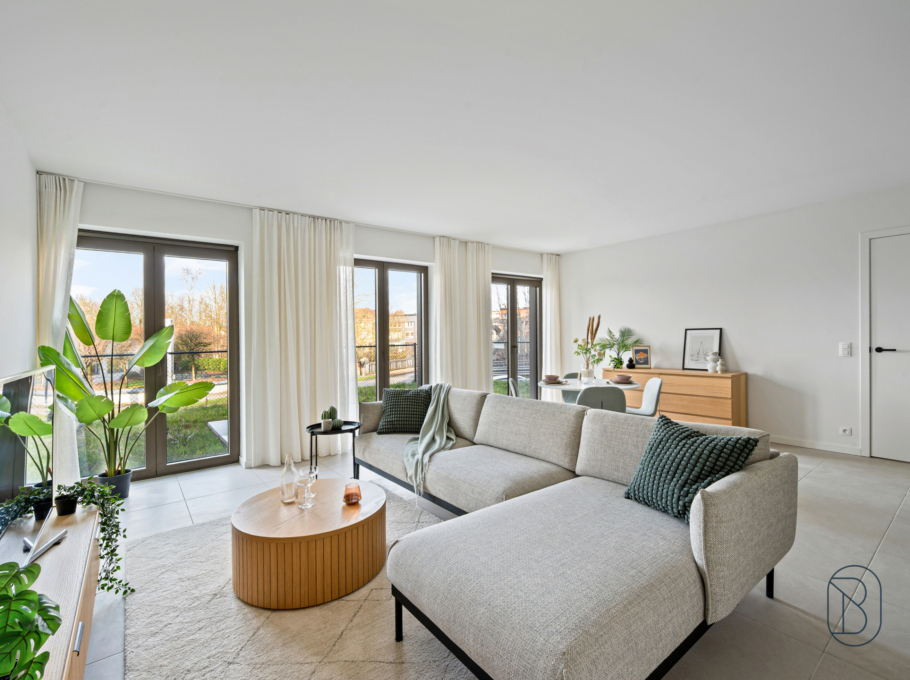 Ff7043c35f594adab12c96d86682405d